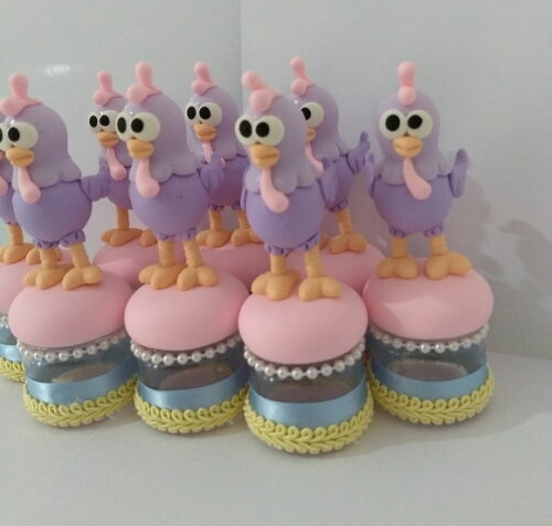 Lembrancinhas de luxo tema galinha pintadinha candy color Ga