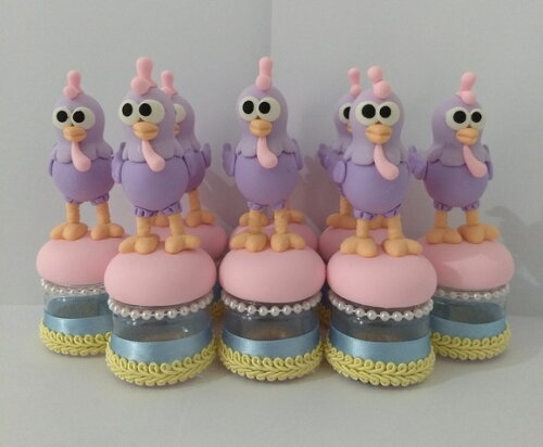 Lembrancinhas de luxo tema galinha pintadinha candy color Ga