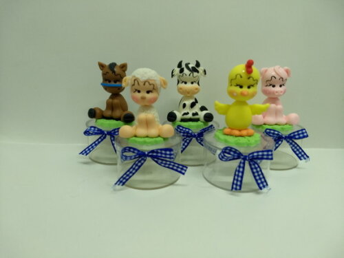 Lembrancinhas fazendinha em biscuit
