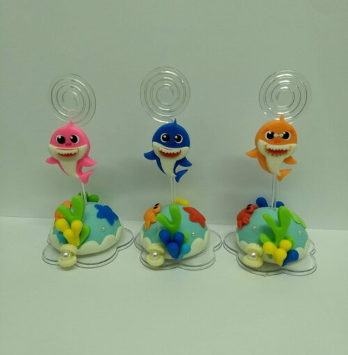Lembrancinhas porta recado baby shark em biscuit
