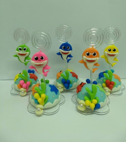 Lembrancinhas porta recado baby shark em biscuit