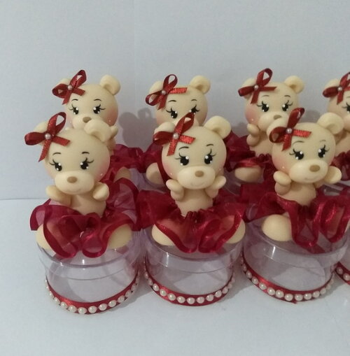 Lembrancinhas ursinha em biscuit