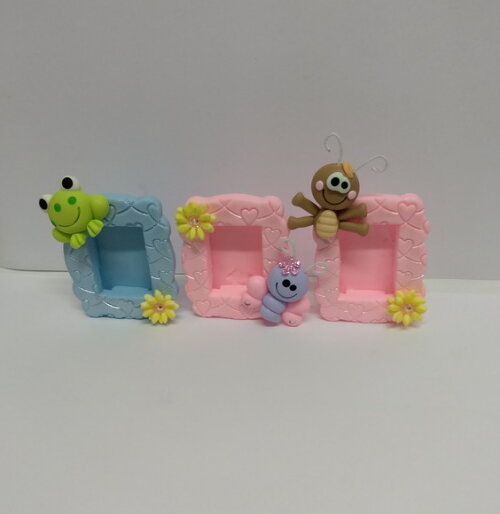 Mini Porta Retrato Em Biscuit Galinha Pintadinha