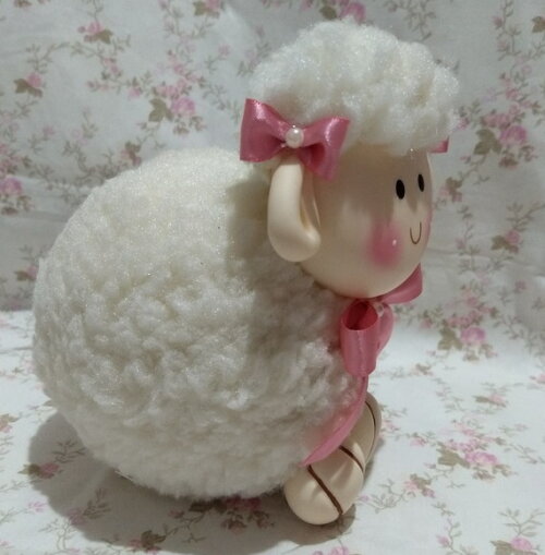 Ovelha em biscuit