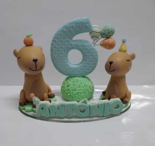 Vela Tema Capivara em Biscuit