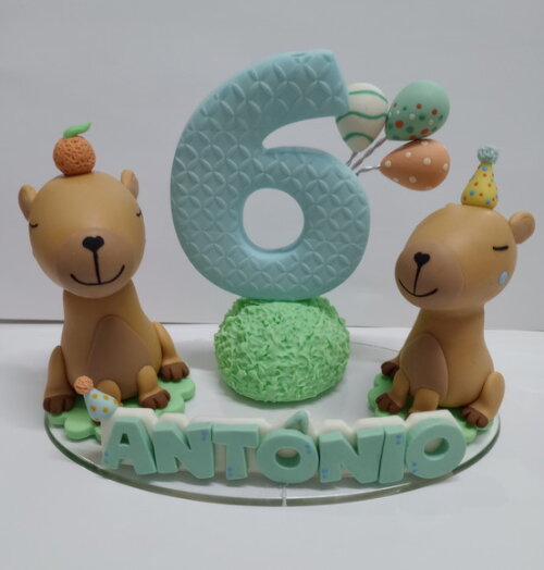 Vela Tema Capivara em Biscuit