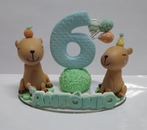 Vela Tema Capivara em Biscuit