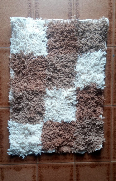 Tapete Amarradinho de Barbante Marron/cru/cafe c/ Leit 50x70