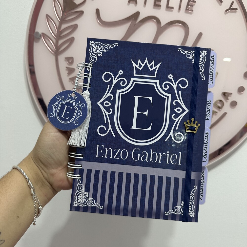 Caderneta de Saúde Personalizada Realeza com letra Inicial