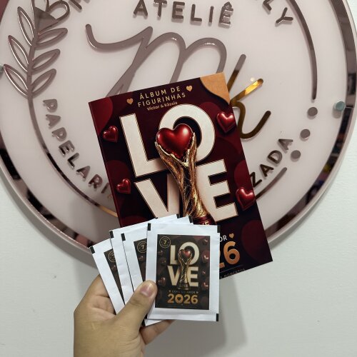 Álbum de figurinhas da copa Love personalizado
