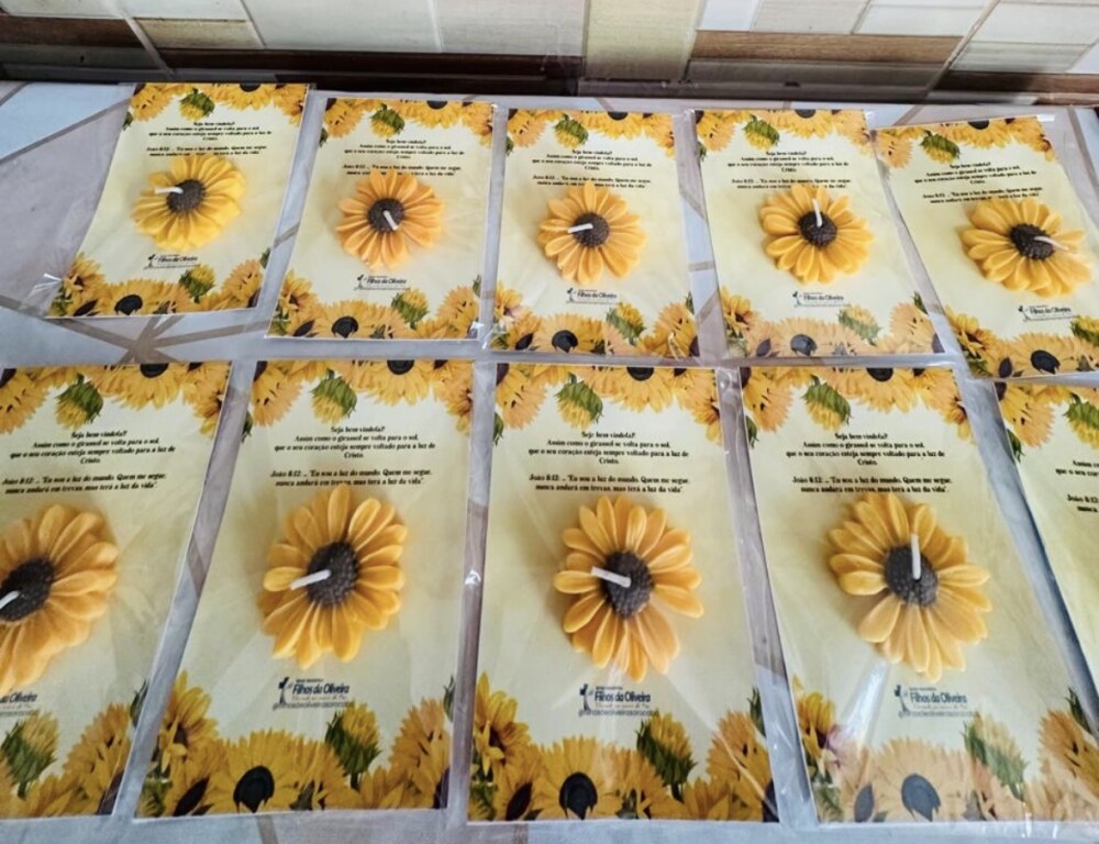 Kit com 10 Sabonetes de Girassol ou Margarida no Cartão