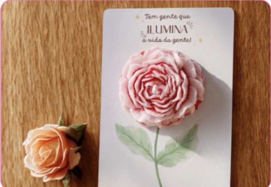 Kit com 10 Sabonetes de Peônia no Cartão
