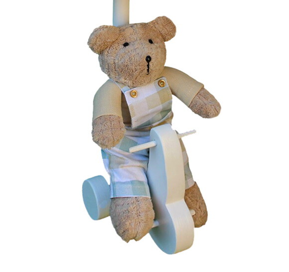 Abajur Ursinho na Bike, Decoração Infantil Ursinho com 28 cm