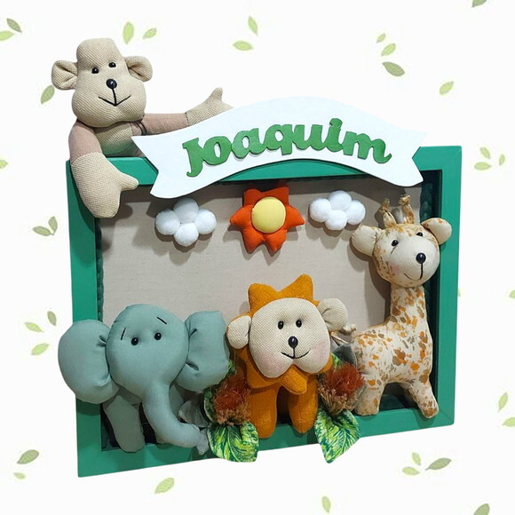 Porta Maternidade Safari com Bichinhos da Floresta.