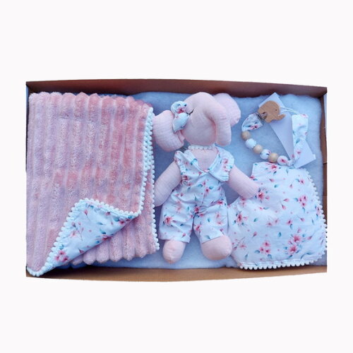 Kit Baby Elefantinha com Manta, Kits Delicados para Bebes.