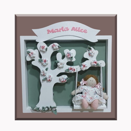 Kit Decoração Boneca no Balanço com Arvore e Flores.
