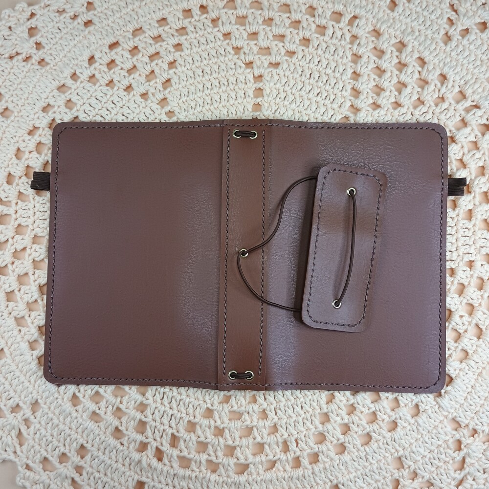 Capa Caramelo A5 tipo Midori para 4 cadernos