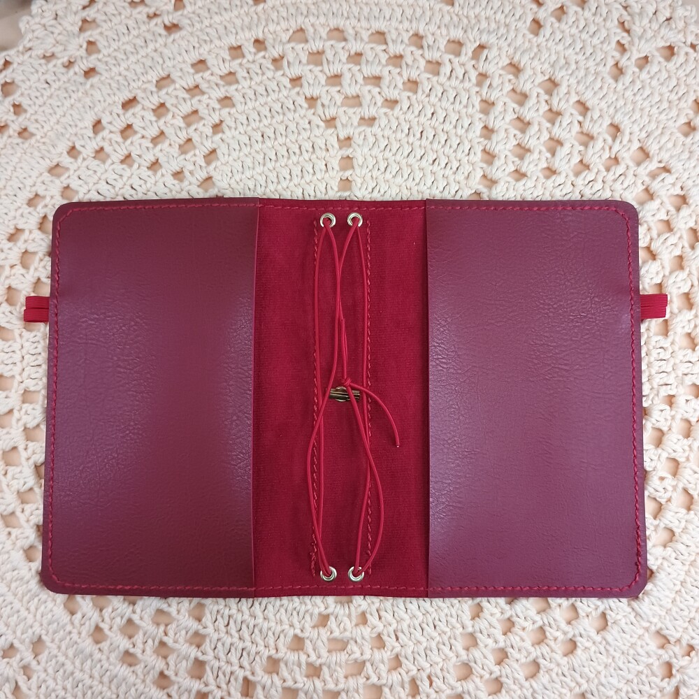 Capa A5 Vermelha tipo Midori para 4 cadernos