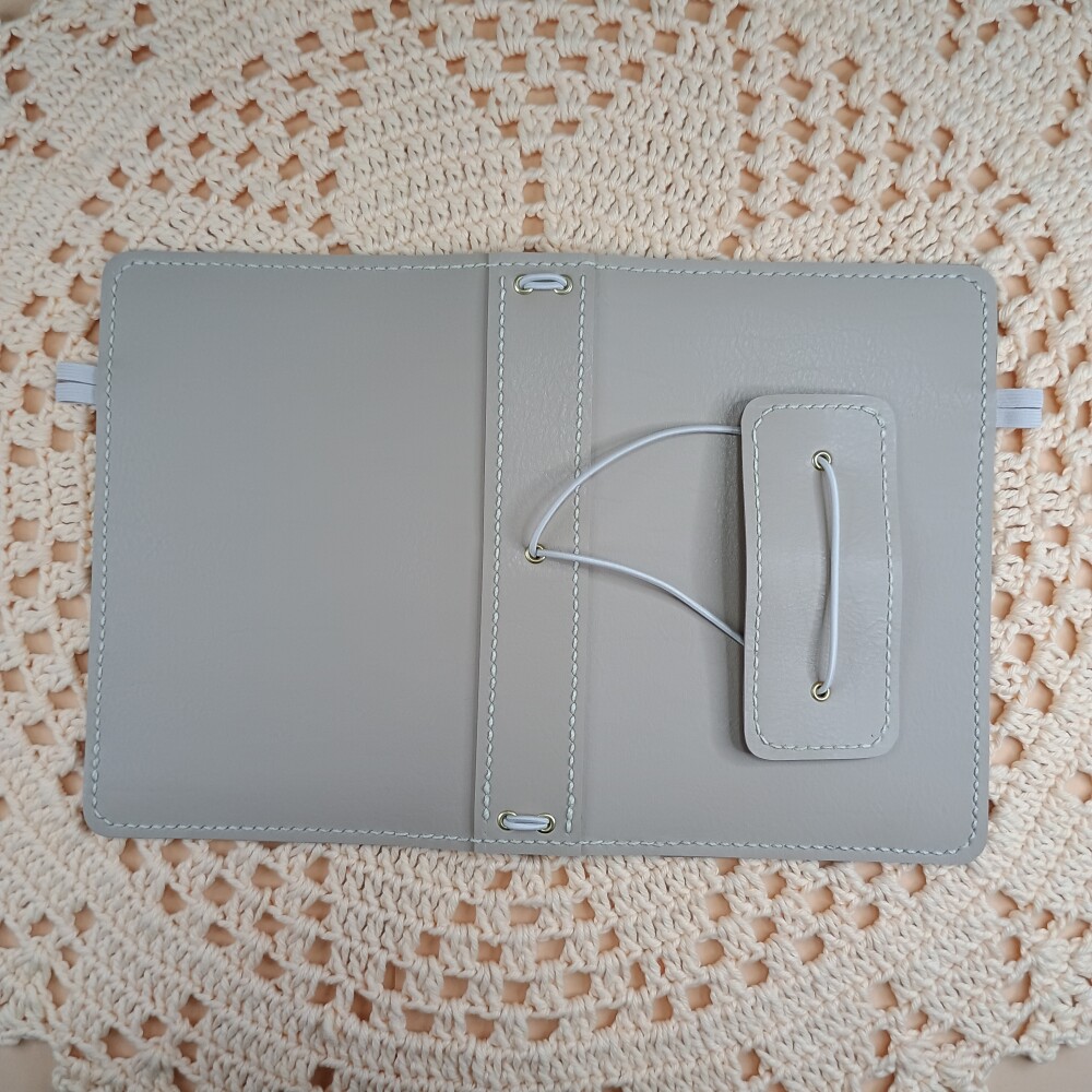 Capa A5 tipo Midori Bege para 4 cadernos