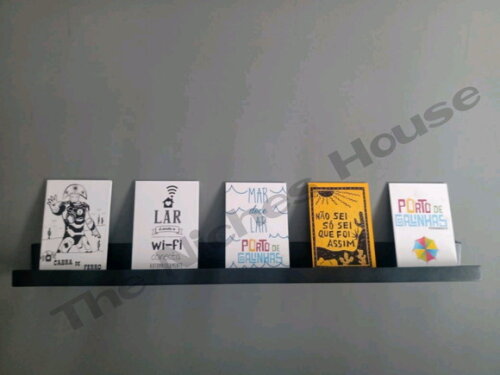 Prateleira para quadros
