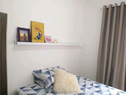 Prateleira para quadros
