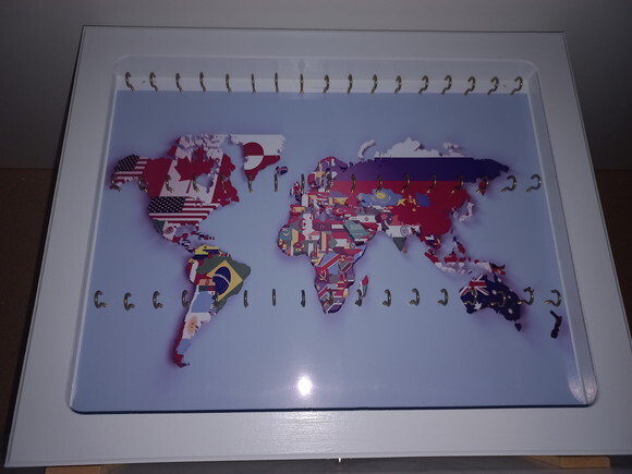Quadro Porta Chaveiros - Mapa-mundi das Bandeiras