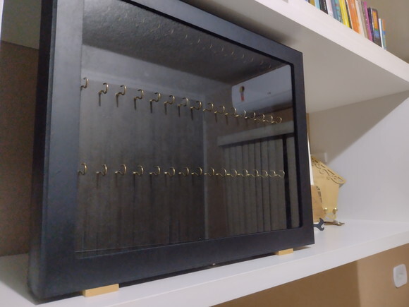 Quadro Porta Chaveiros - Tamanho Grande com Vidro - Preto