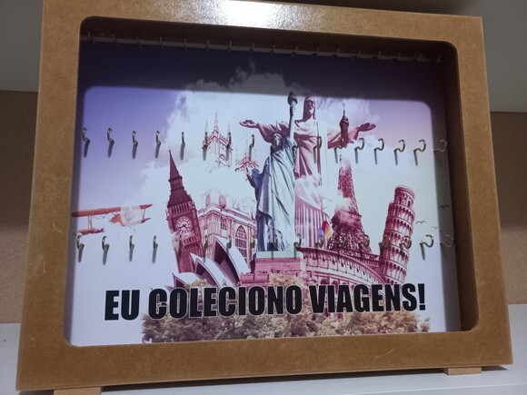 Quadro Porta Chaveiros com Vidro