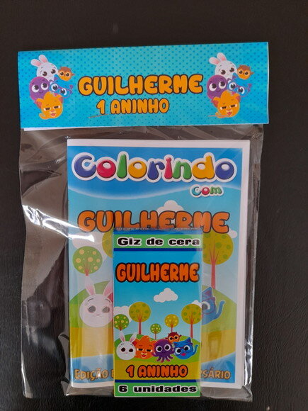 Livro de Colorir com Giz de Cera Personalizado