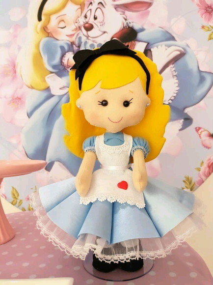 Alice Boneca Alice país das maravilhas 35cm