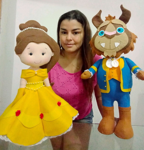 Bela com 45cm e a Fera com 52cm - Bela e Fera