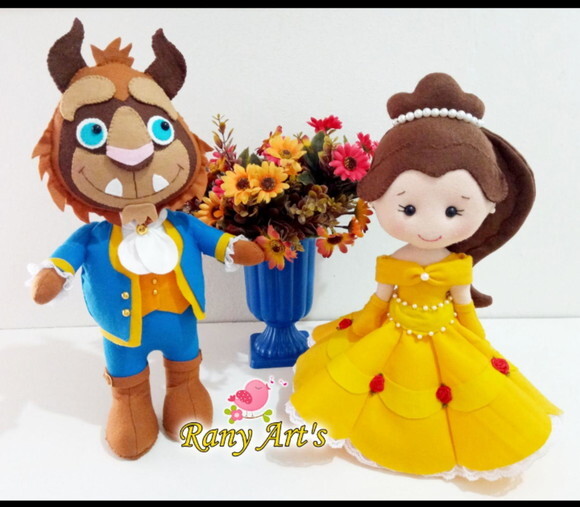 Bela e a Fera - bela com 35cm e fera com 42cm