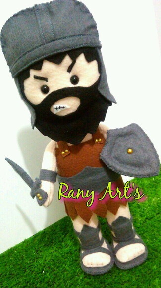 Boneco Golias com 30cm