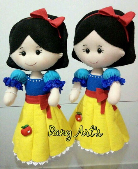 Branca de Neve com 20cm