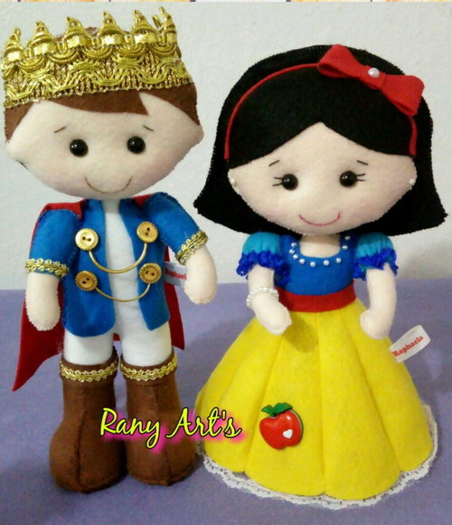Branca de Neve e Principe com 20cm