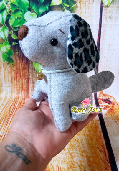 Cachorrinho em Feltro - 3d com 15cm