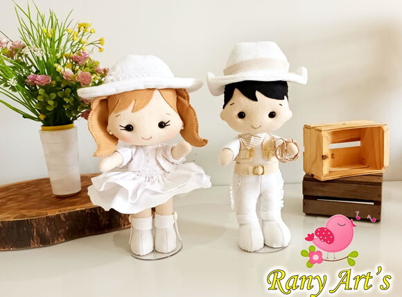 Casal de Noivos Country com 25cm