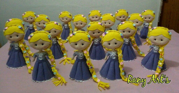 Centrinho de Mesa Rapunzel, com 20cm