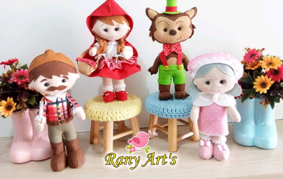 Chapeuzinho Vermelho Turma com 4 Personagens de 30cm