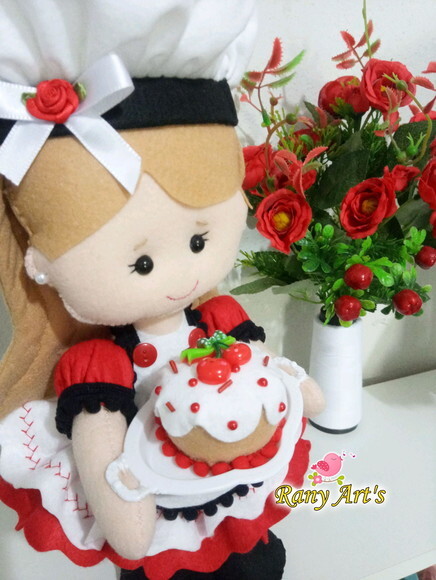 Confeiteira em feltro 30cm