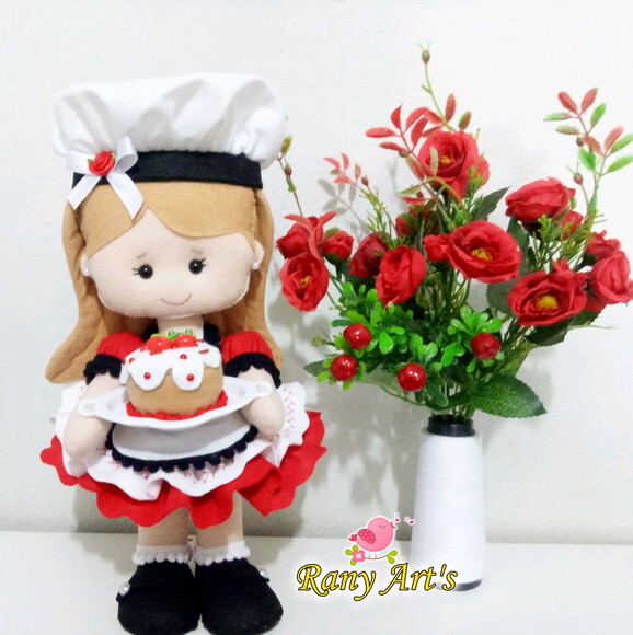 Confeiteira em feltro 30cm