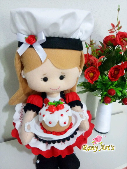 Confeiteira em feltro 30cm