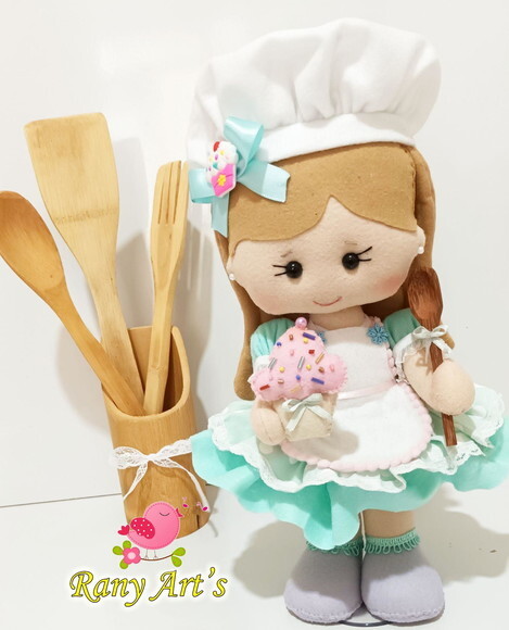 Confeiteira em Feltro 30cm