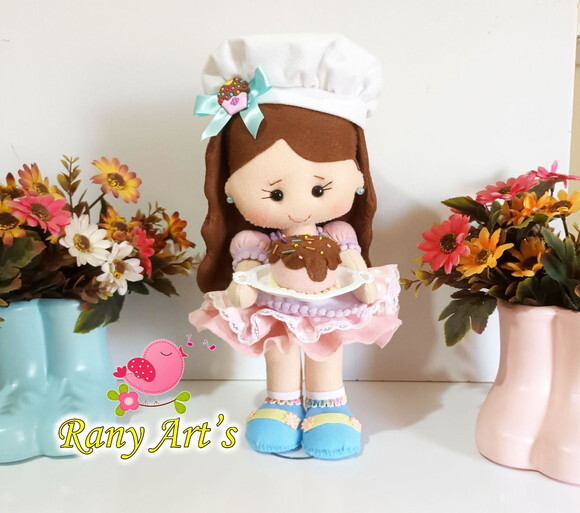 Confeiteira em Feltro 30cm