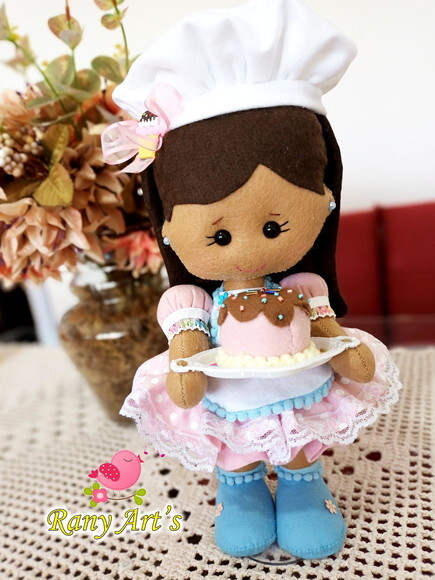 Confeiteira em Feltro 30cm