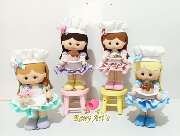 Confeiteiras em Feltro 4 Unidades de 30cm