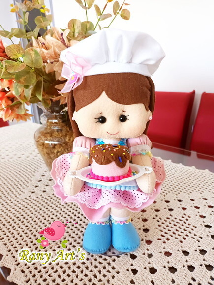 Confeiteira em Feltro 30cm Boneca