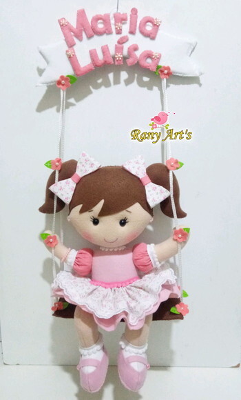 Enfeite de Porta Boneca11 no Balanço