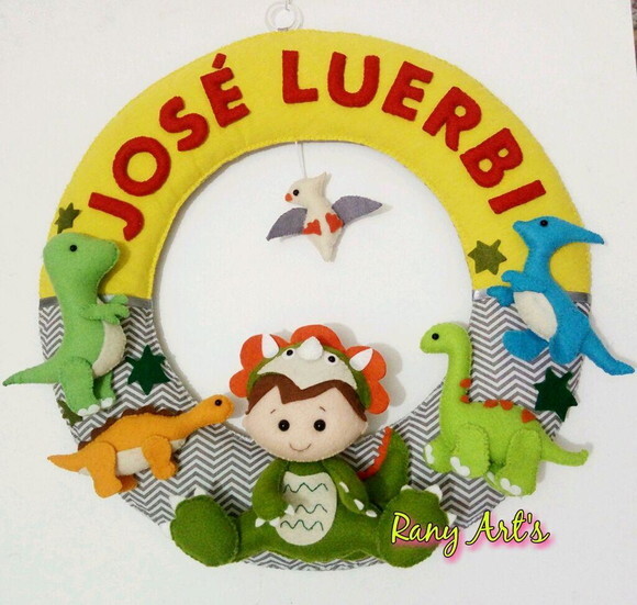 Enfeite porta maternidade dinossauros