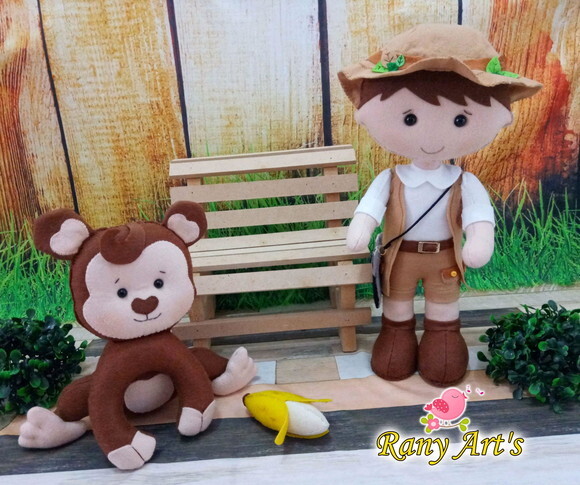 macaquinho com banana em feltro
